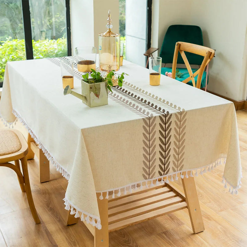 Toalha de Mesa Bordada  de Ramos com Borla Anglicana